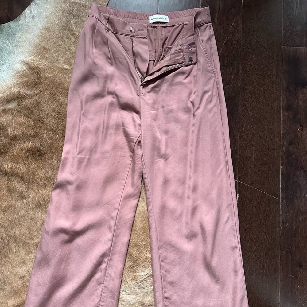 Abercrombie & Fitch Mauve Wide Leg Pants